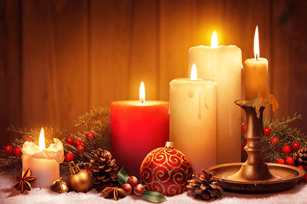 Christmas Carols by Candlelight Set the Scene